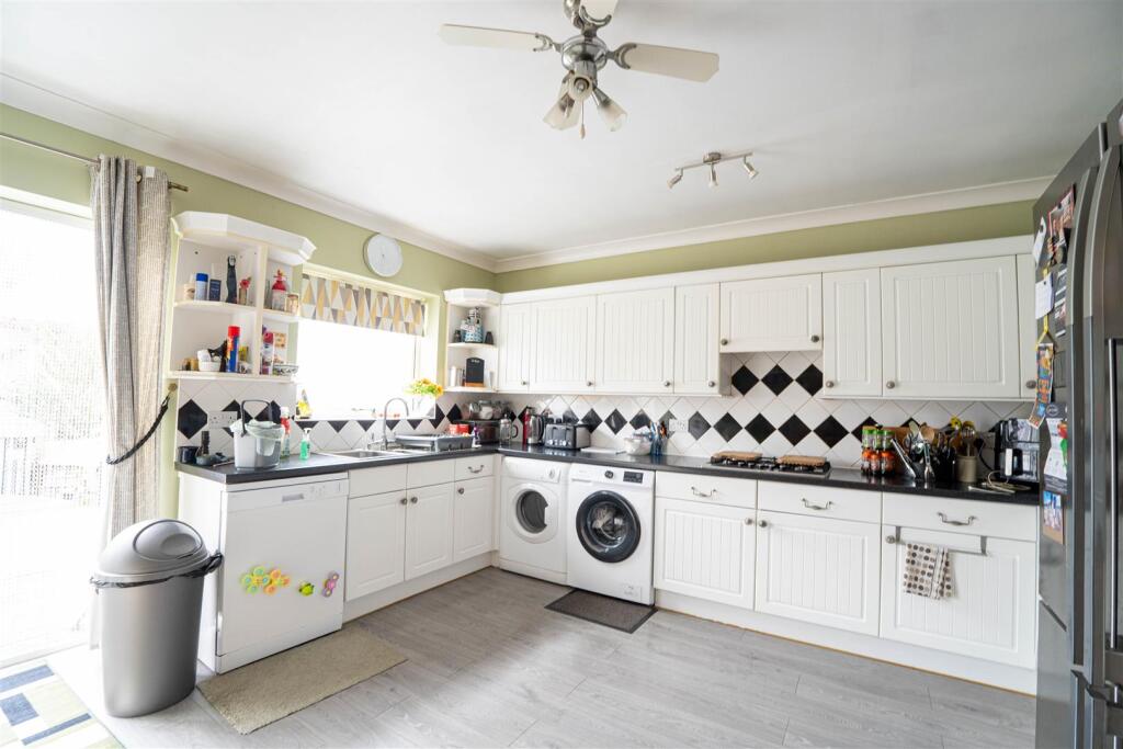 House in Tonbridge - View 4