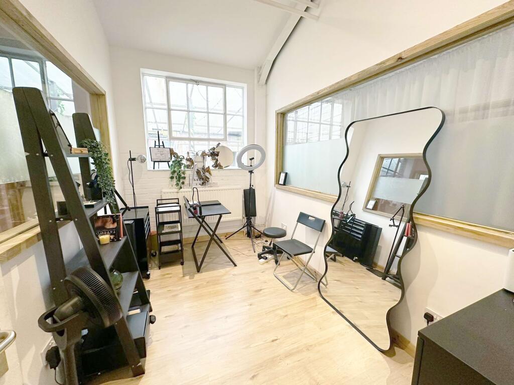 Beauty Room