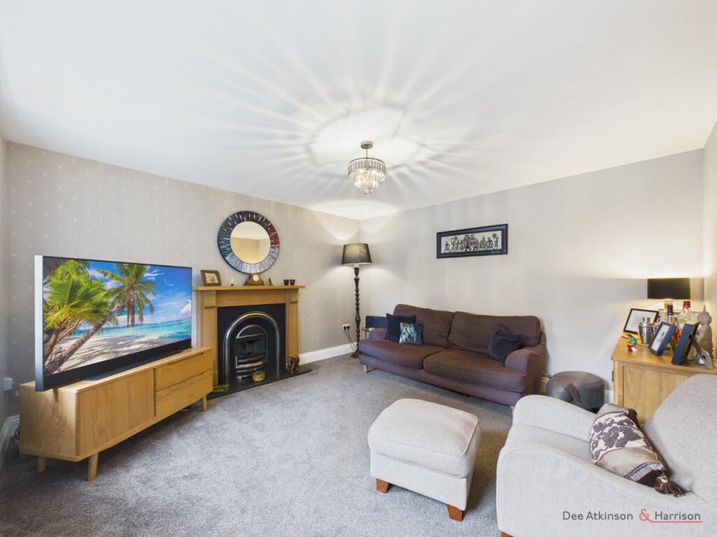 5, Westgate Gardens, Nafferton, YO25 4NZ photo 2