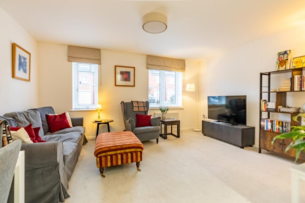 Neville Close, St. Albans, Hertfordshire, AL3