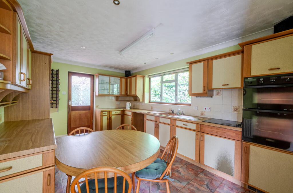 House in New Forest, Sway - More