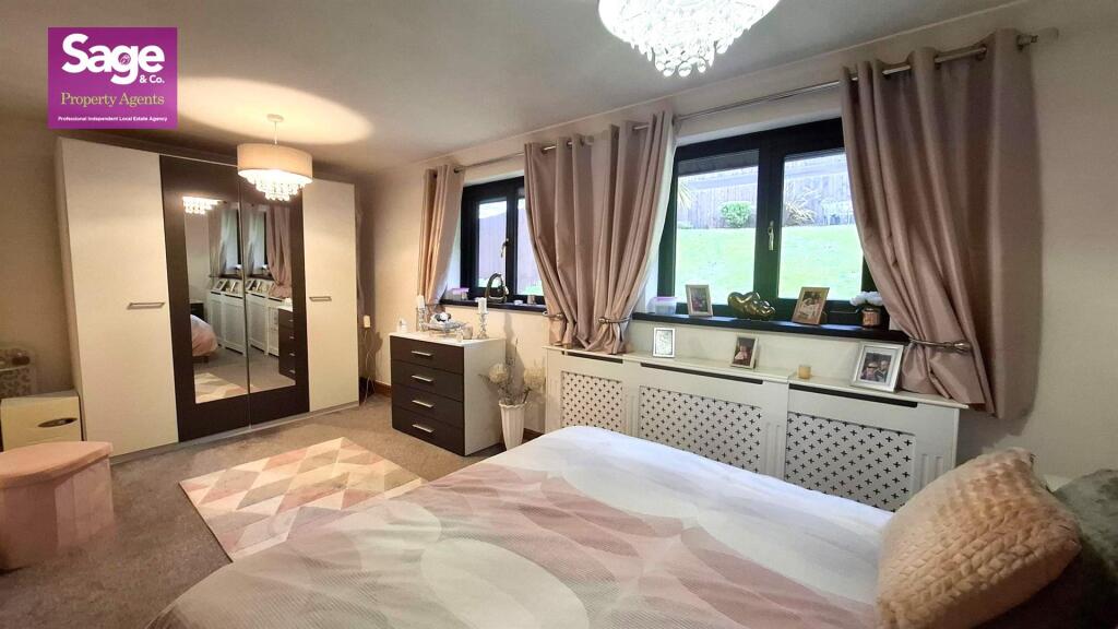 Commercial Road, Abercarn, Newport - View 4