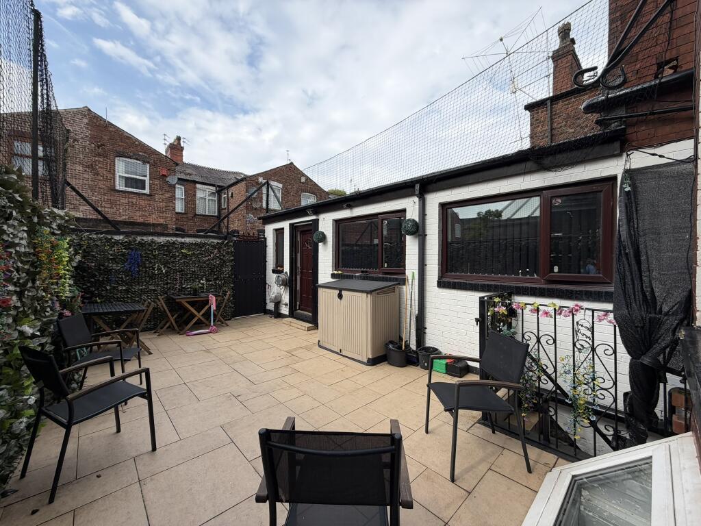 House in Manchester, Abbey Hey, Gorton - View 3
