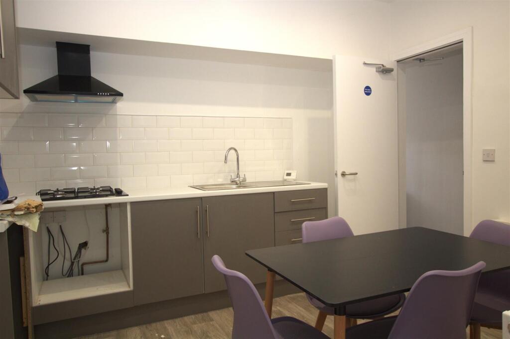House in Middlesbrough, Gresham, Ayresome - More