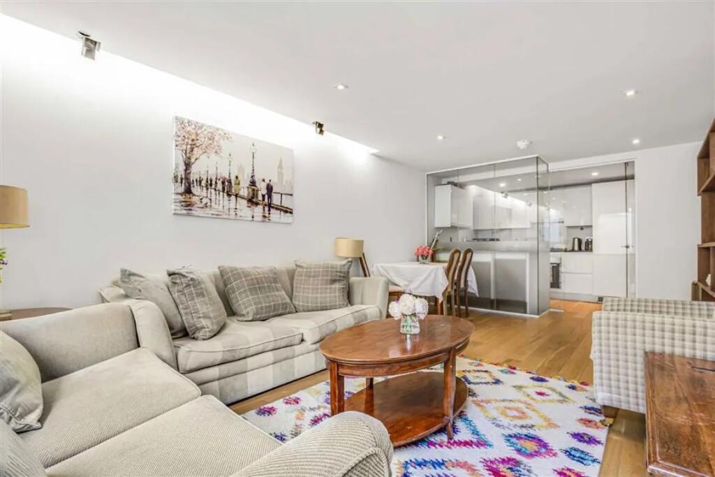 3 bedroom flat for rent