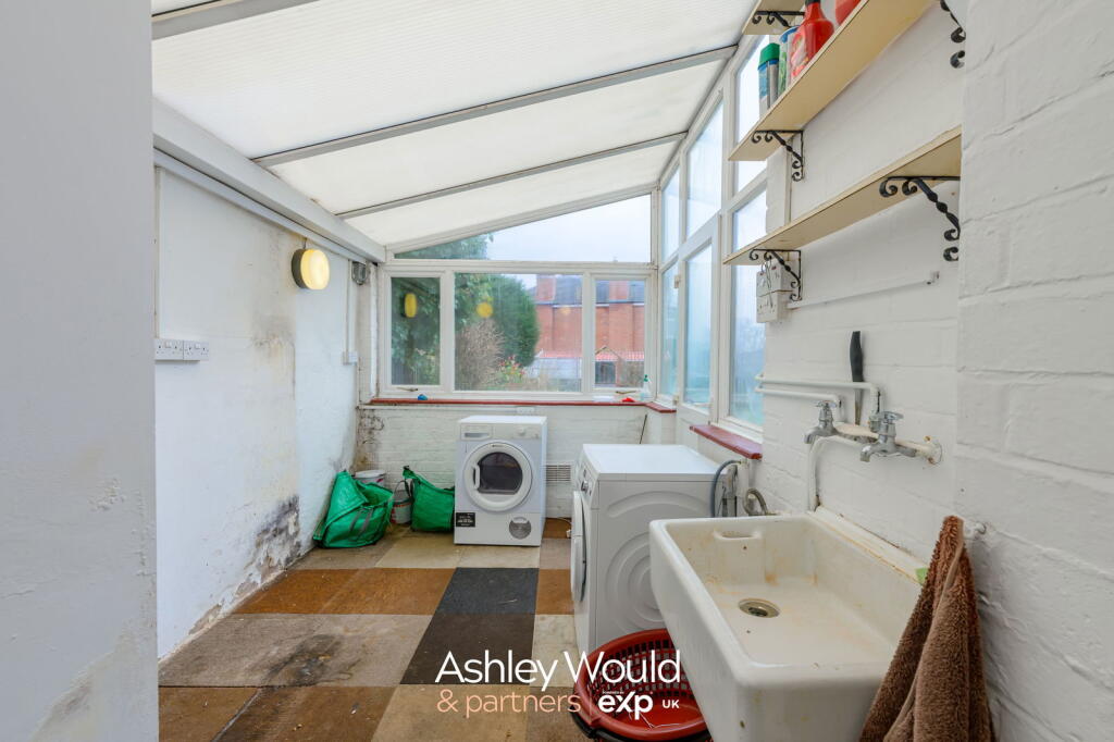 Priory Road, Halesowen, B62 0BY - View 6