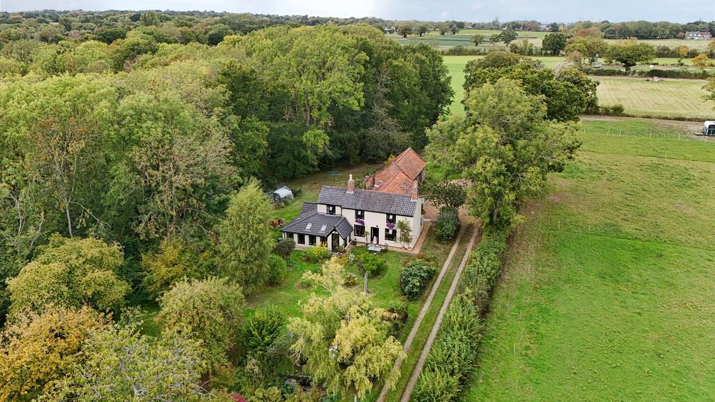 Alpington, Norwich, Norfolk photo 2