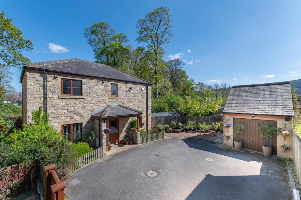 Main image of property: Oatlands Drive, Otley