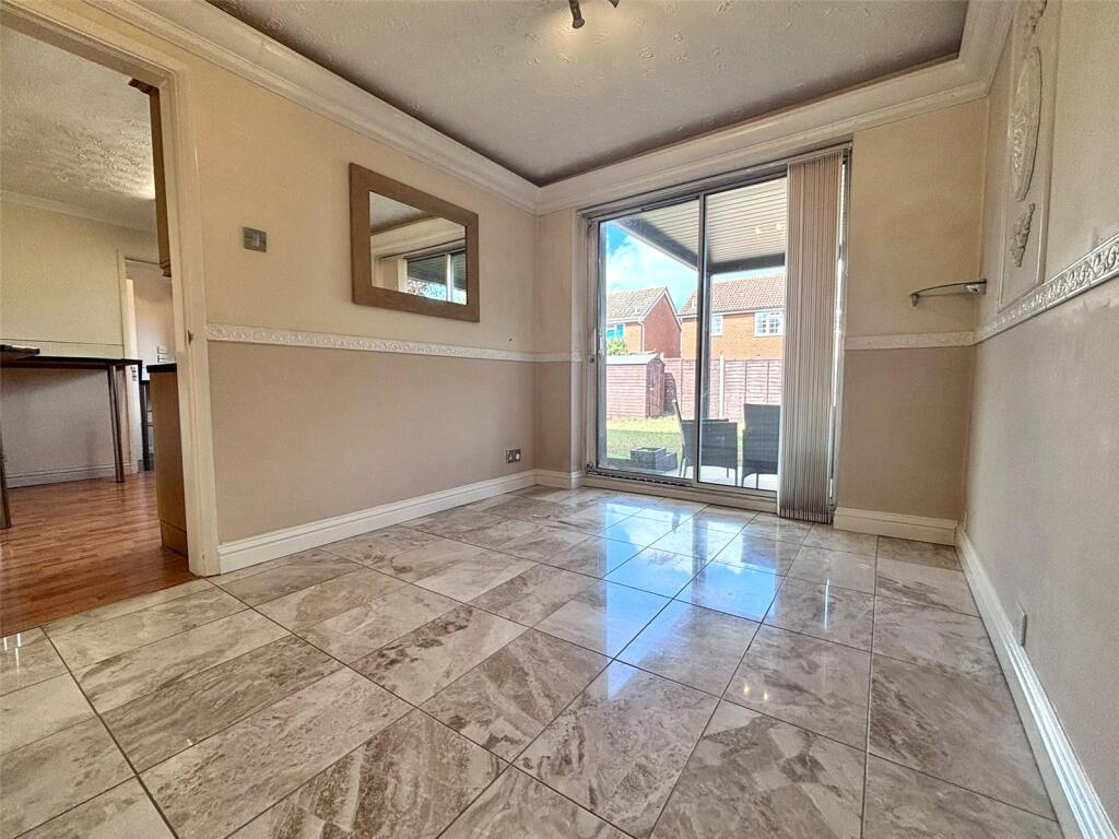 House in Huntingdonshire, Stukeley Meadows - View 5