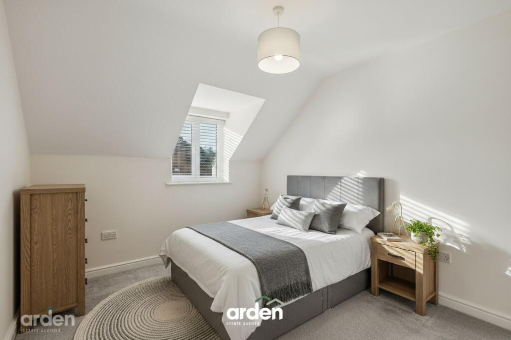 The Mayfields, Redditch, B98 – pohled 6