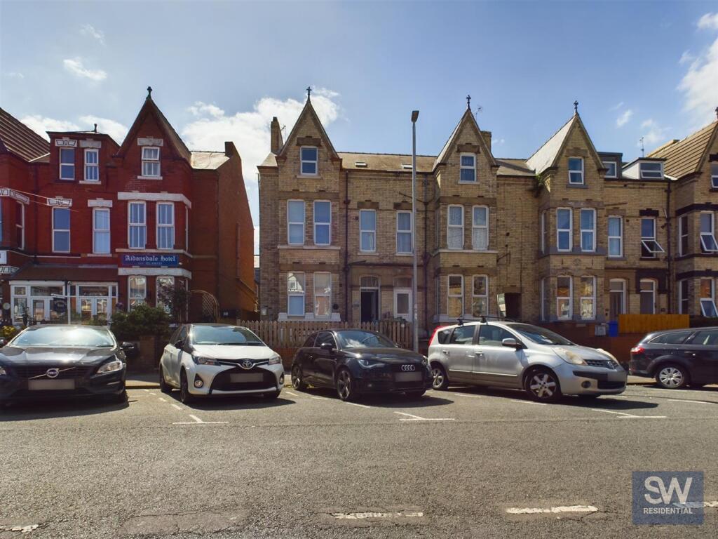 Main image of property: Flat 4, 90  Trinity Road