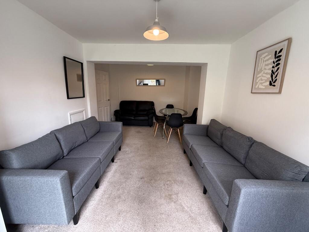 Main image of property: Earlham Road, Norwich, NR2 3DB