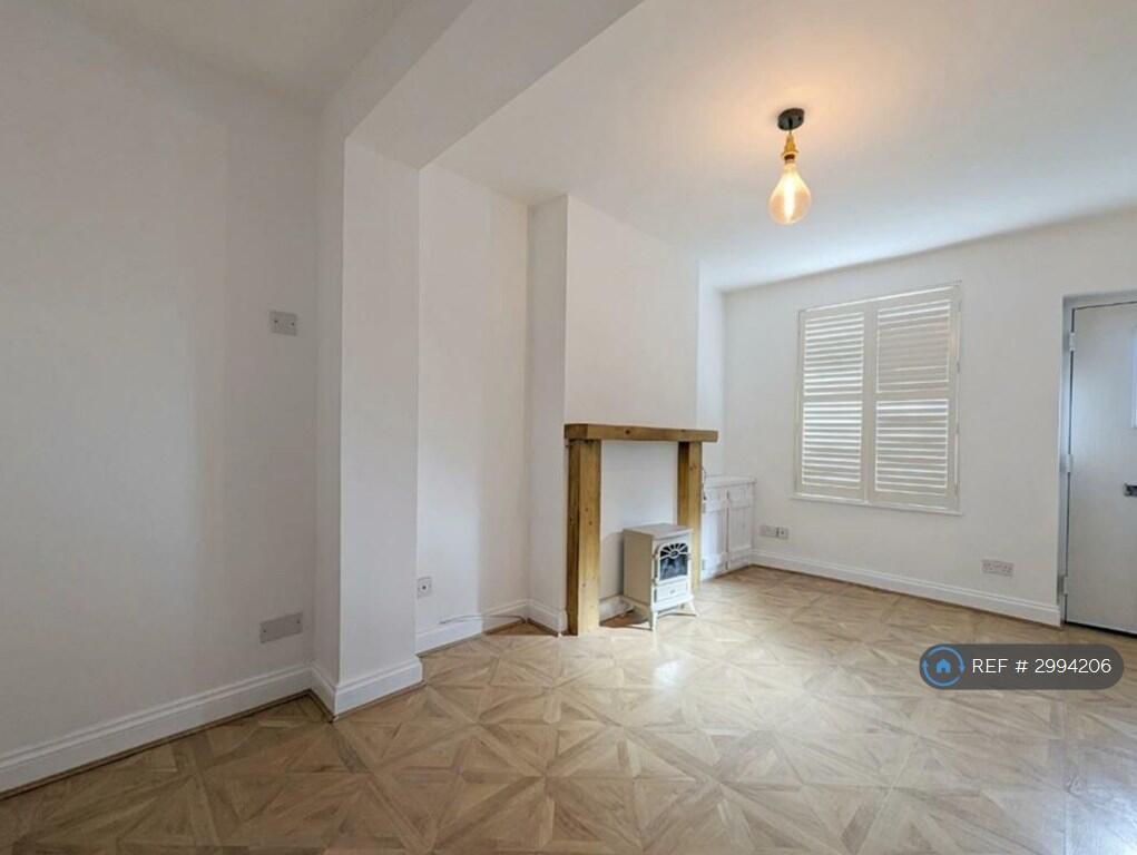 House in Walsall - View 4