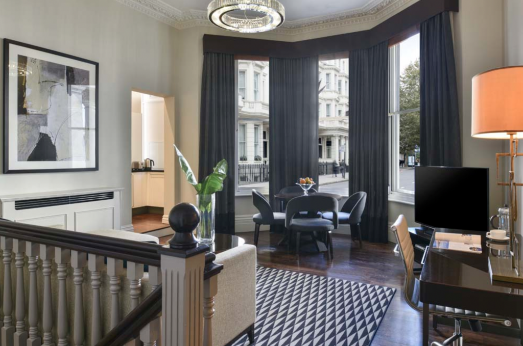 Main image of property: Luxury 2 Bedroom Fully Furnished Flat