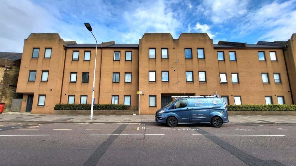 Main image of property: Lincoln Road, Peterborough, PE1