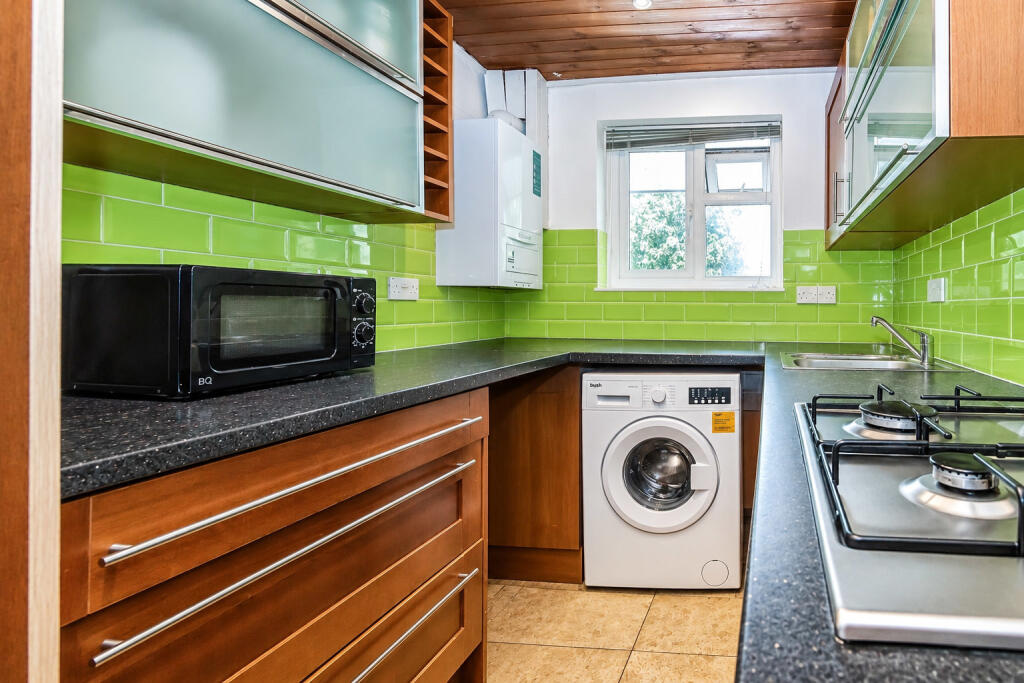 Apartment in London - View 5