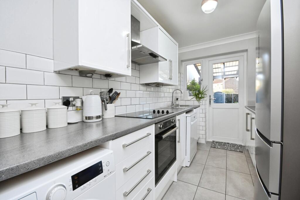 House in Chelmsford, North Springfield, Springfield - View 5