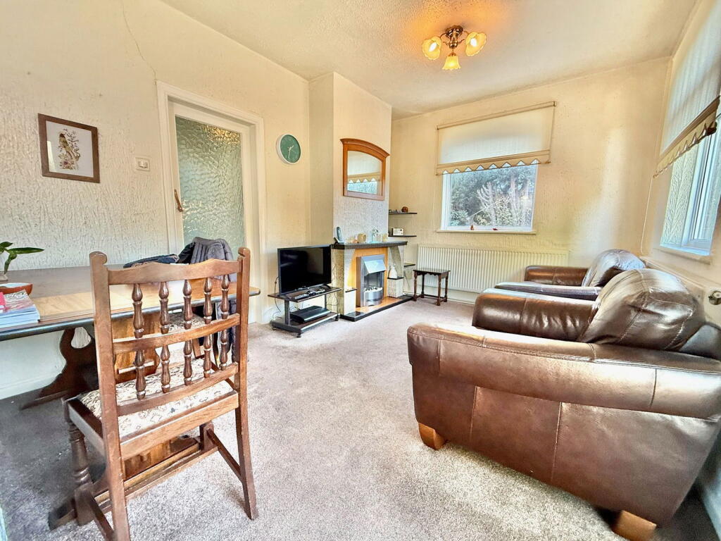 Shaw Road, Coseley - View 5