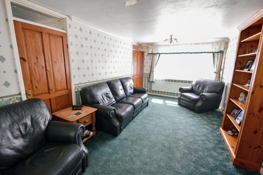 House in Chatham, Medway - View 4