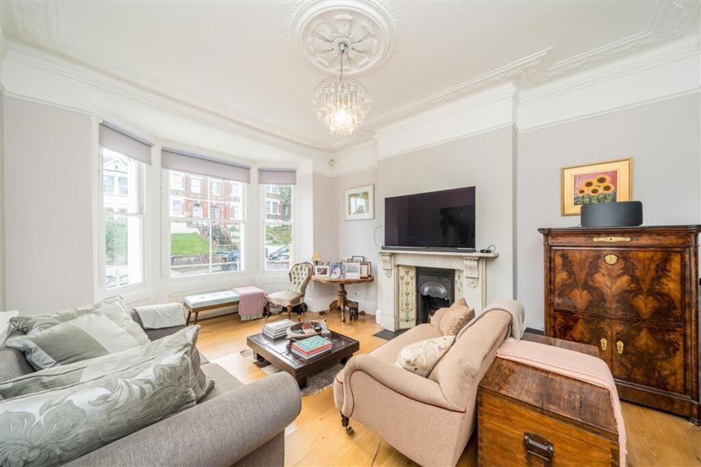 House in London, Royal Borough of Greenwich - View 4