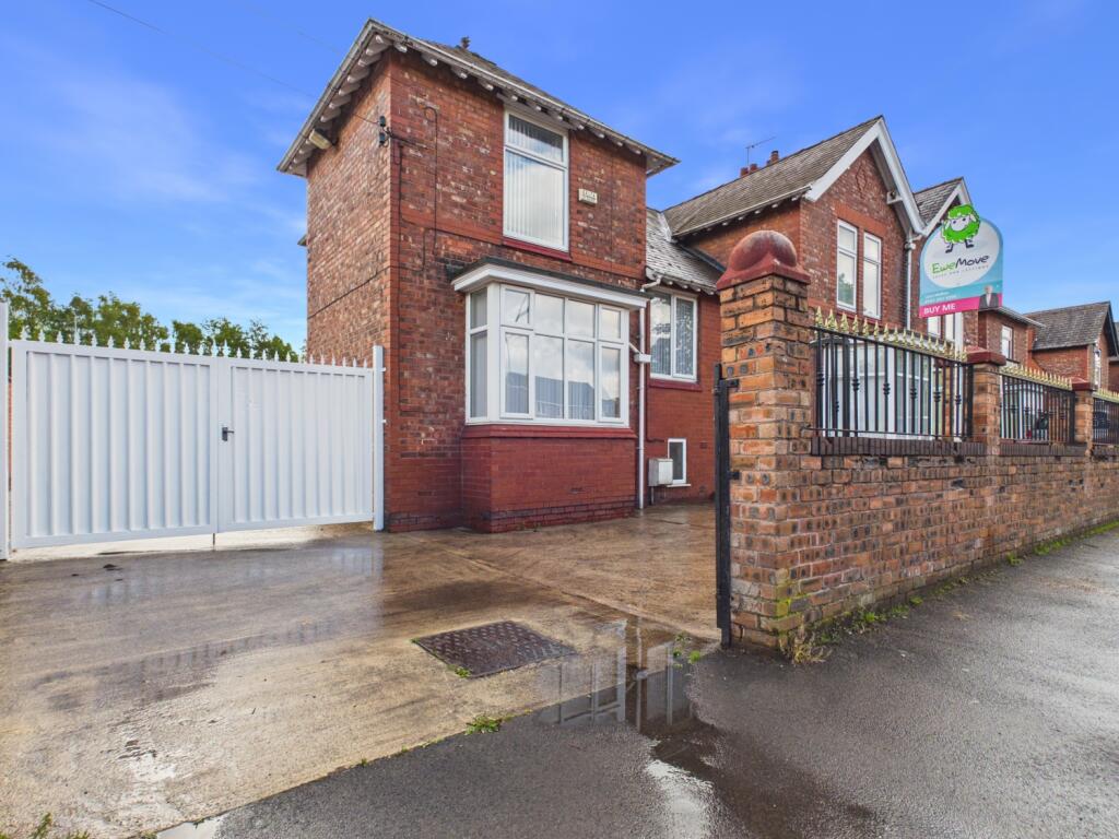 Main image of property: Bradford Road, Manchester, M40 7BT