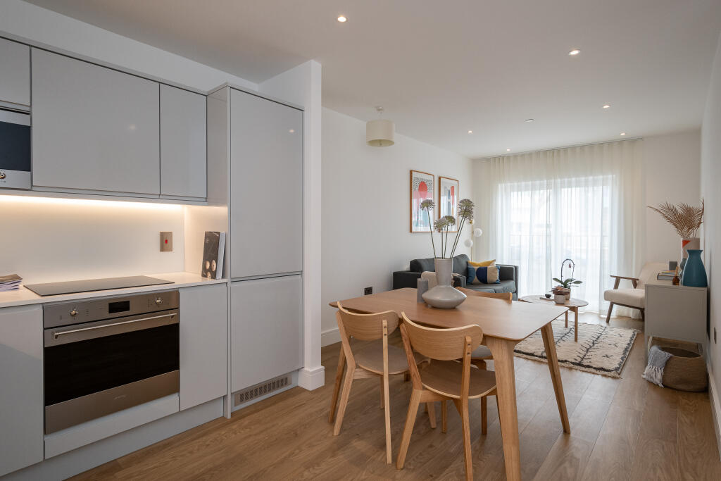 Apartment in Birmingham, West Midlands - View 3
