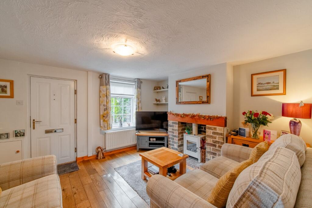 Silver Street, Eynesbury, St. Neots, Cambridgeshire, PE19 2TS photo 2