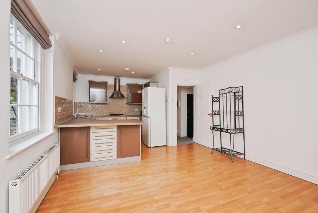 Apartment in Dover, St. Margaret's at Cliffe - More