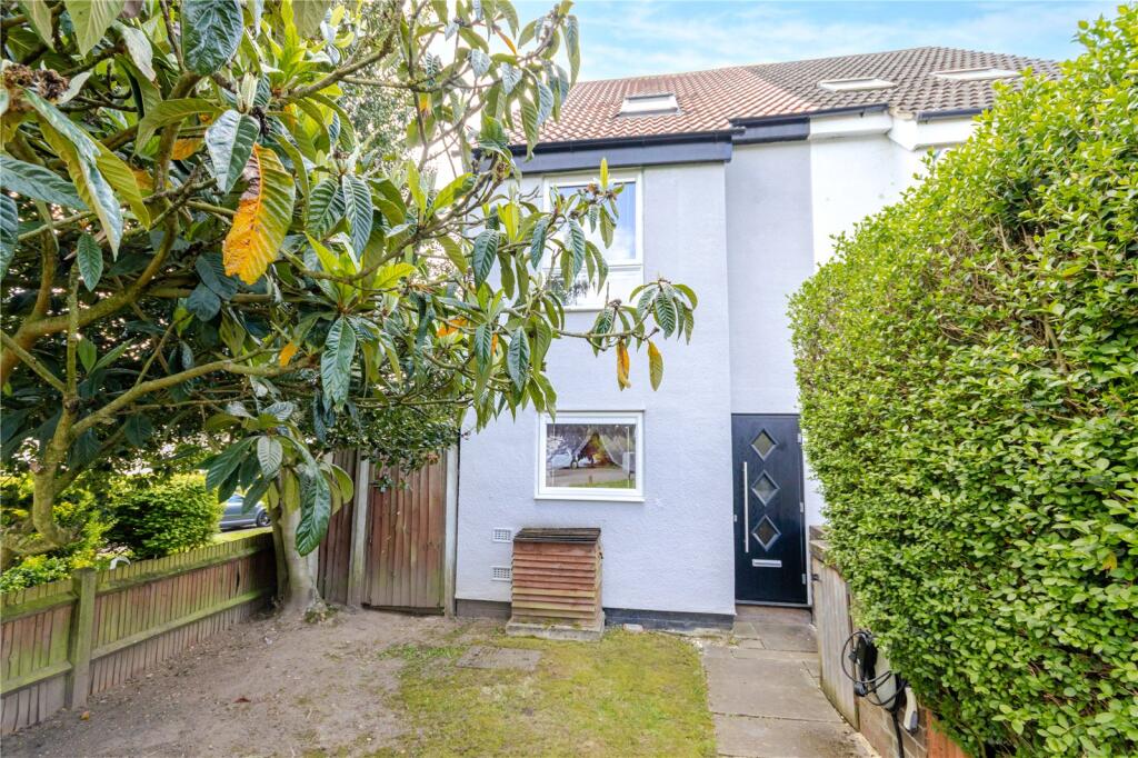 Main image of property: Hinkley Close, Harefield, Uxbridge, UB9