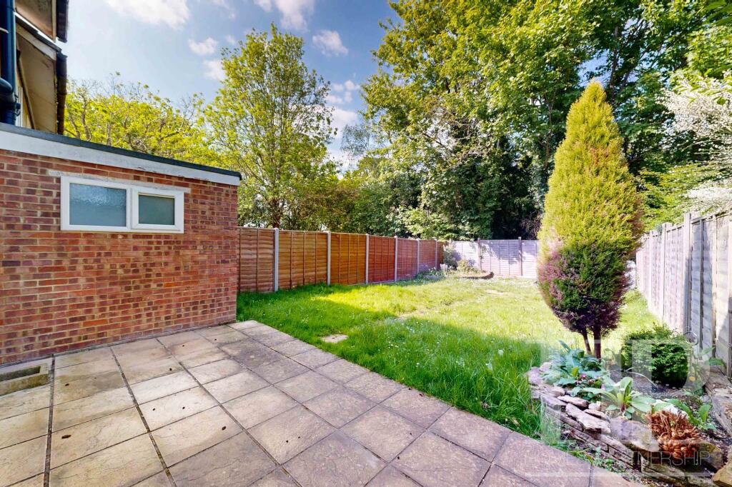 House in Crawley, West Sussex - View 2
