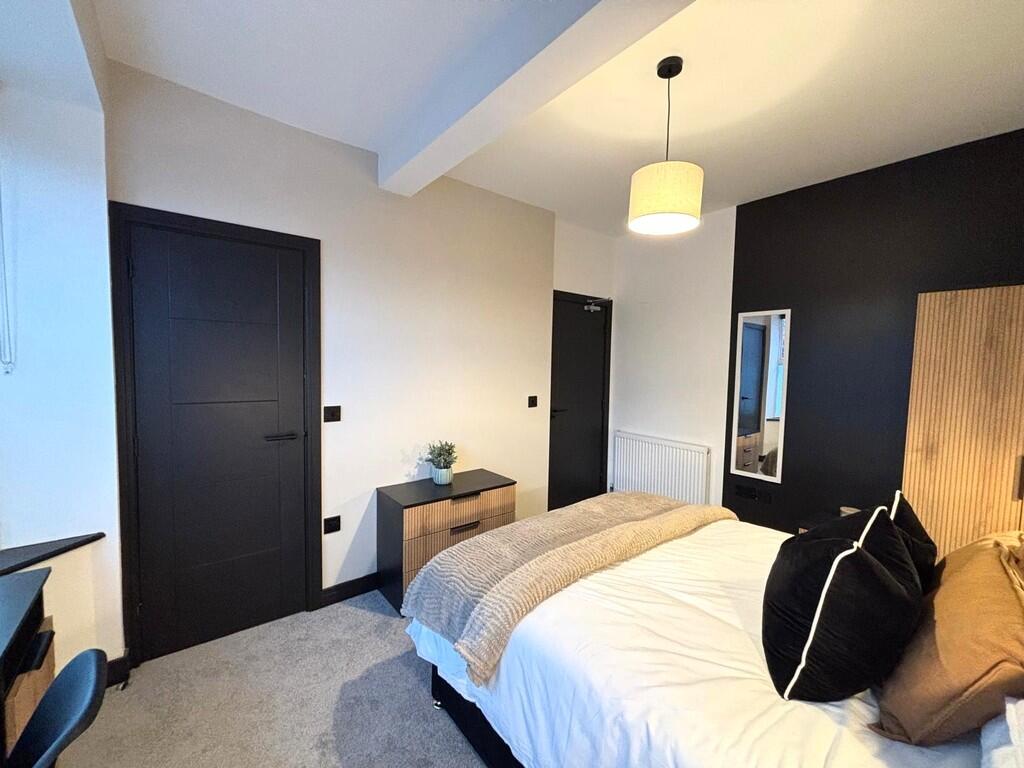 Additional image 8 of The Avenue, Yeovil