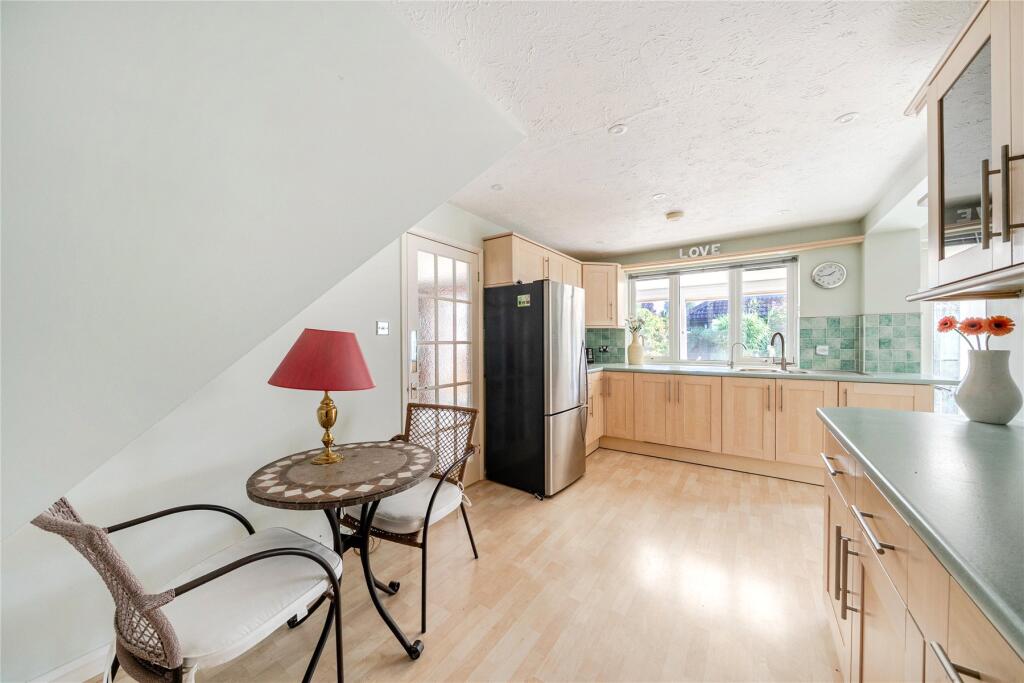 House in Guildford, Send - More