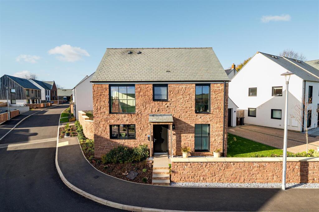Main image of property: Weavers Way, Sandford, Crediton