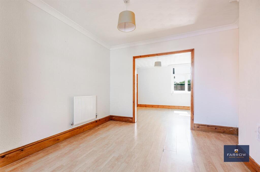 House in Grimsby, Yarborough - View 5