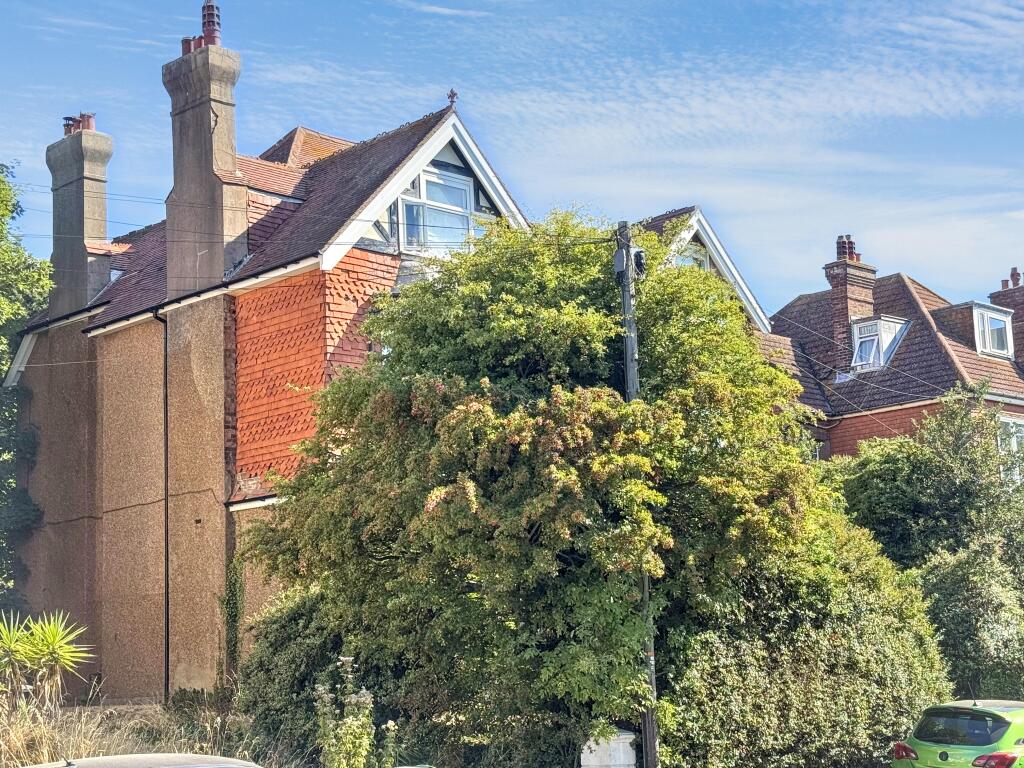 Apartment in Tonbridge - View 5