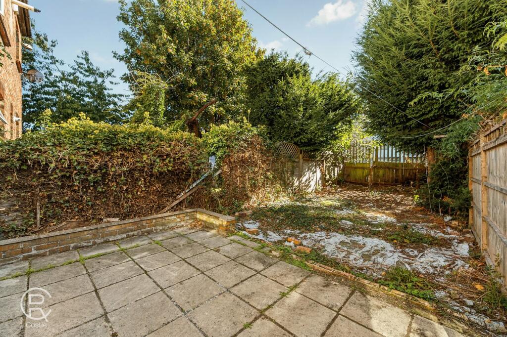 Apartment in Southall, Southall Green, London Borough of Ealing - View 4