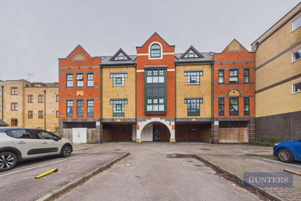 Main image of property: Hampton House, St. Marys Place, SO14