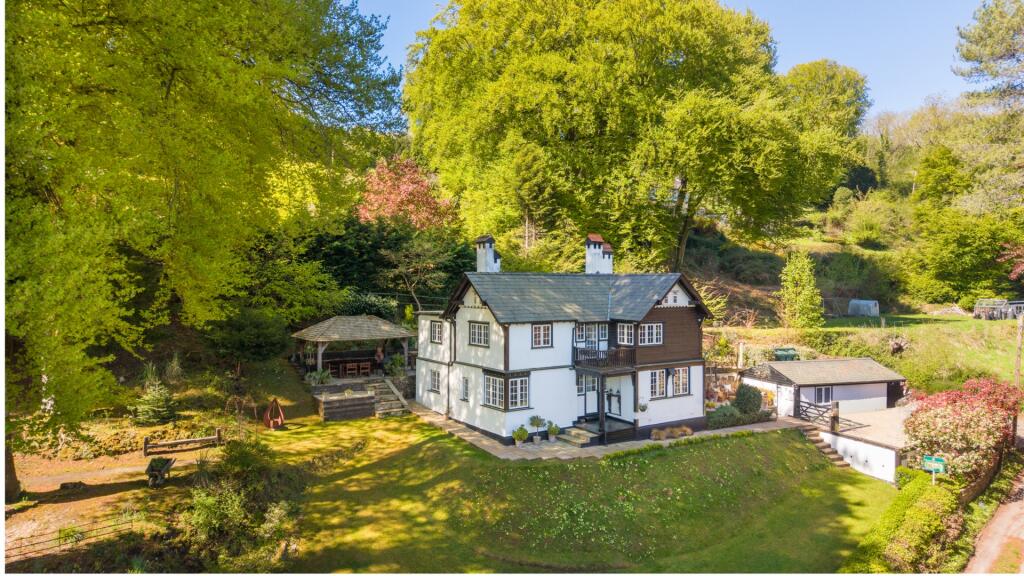 4-bed detached on Wye View Lane, Symonds Yat West, HR9, £875,000