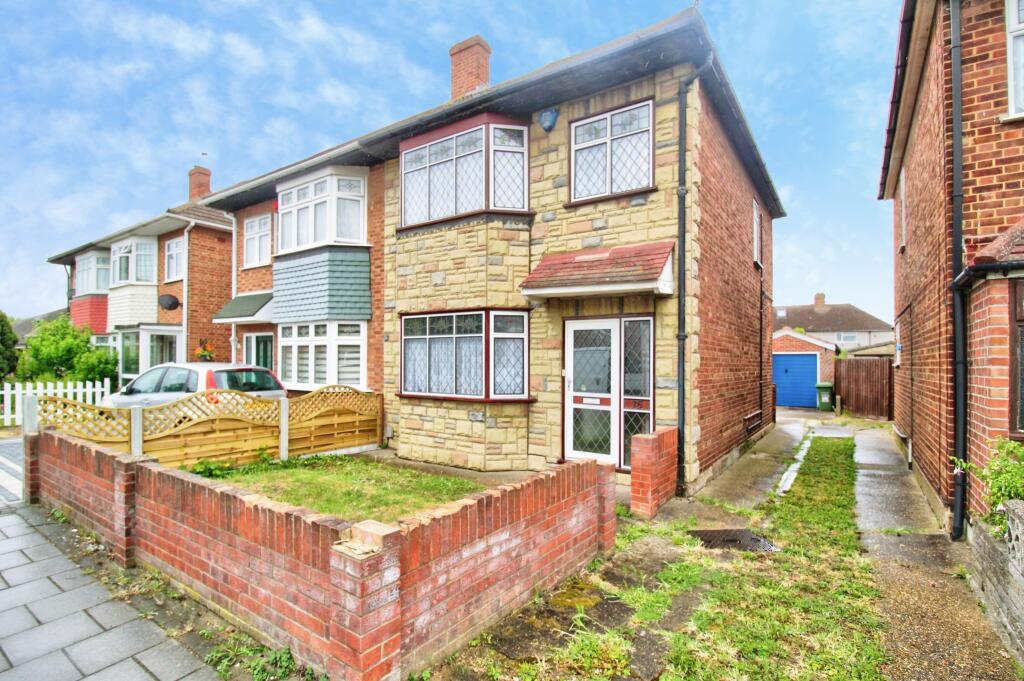 Main image of property: Wantz Lane, Rainham, RM13