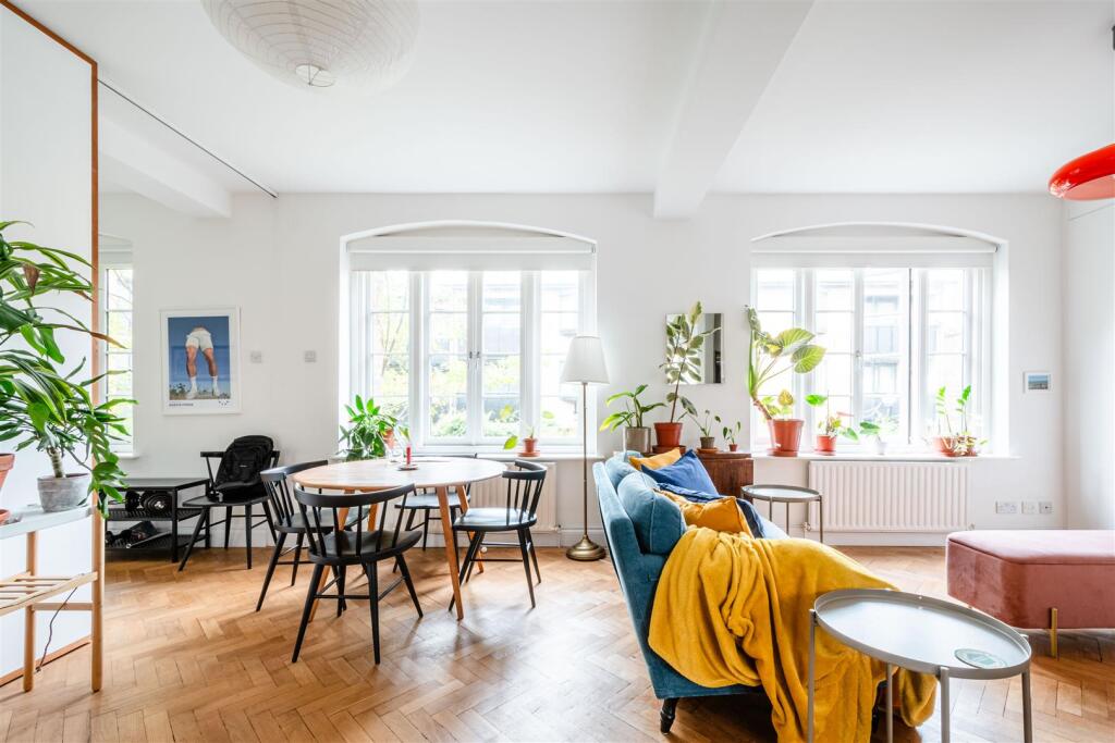 Apartment in London, Bethnal Green - View 3