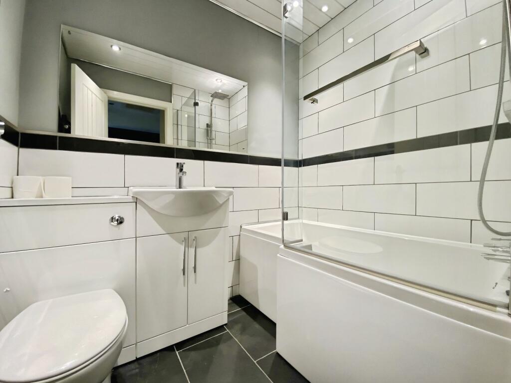 House in Stockport - View 4