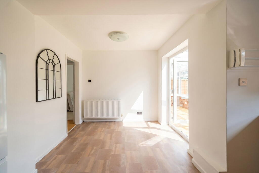 Beechwood Park Road, Solihull - More