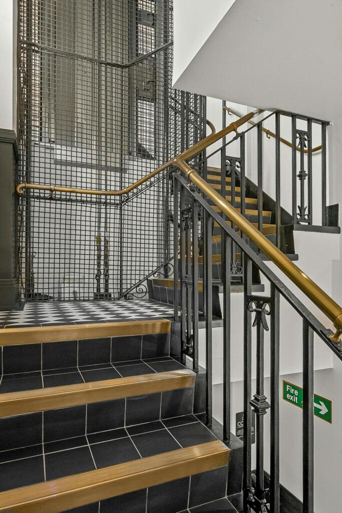 hall 1.jpg