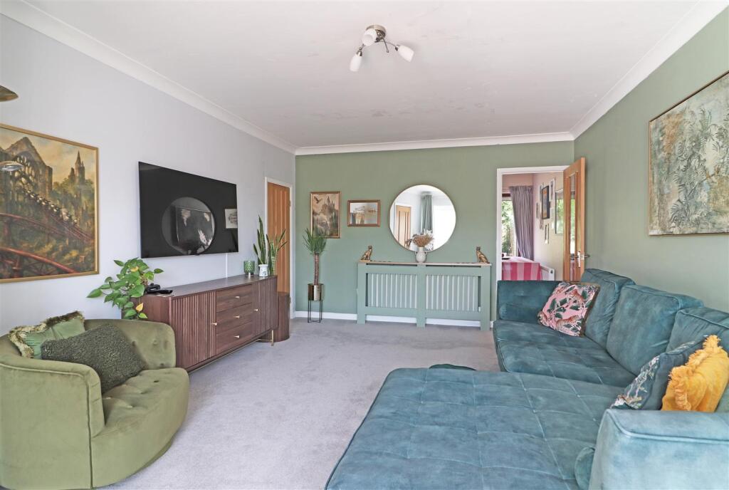 Oxford Road, Redhill - View 3