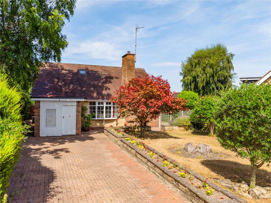 Main image of property: Lea Close, Ravenshead, Nottingham, Nottinghamshire, NG15