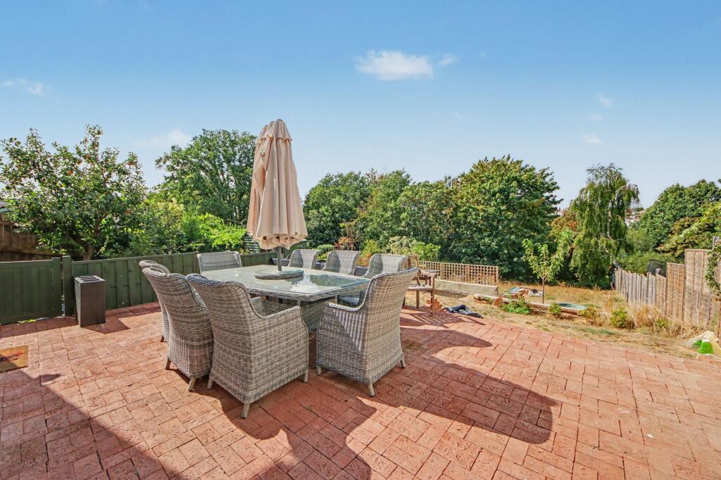 House in Southampton - View 4