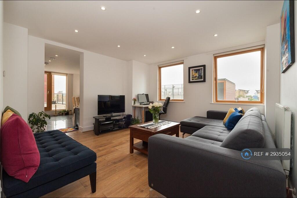 Main image of property: Mastmaker Road, London, E14