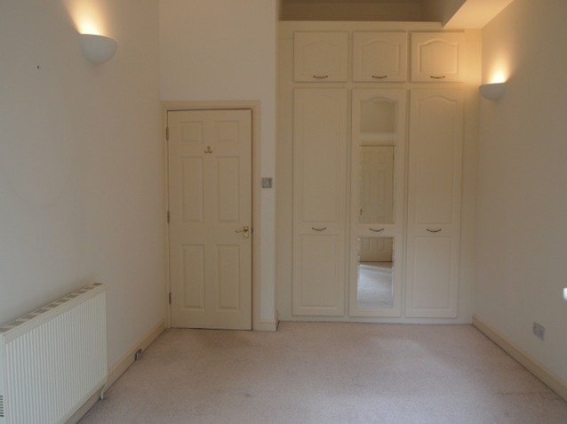 Apartment in Taunton, North Town - View 5