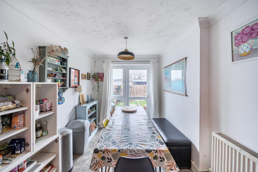 Additional image 13 of Chestnut Close, Frome, BA11