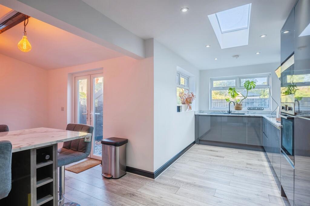 House in Hull - View 3